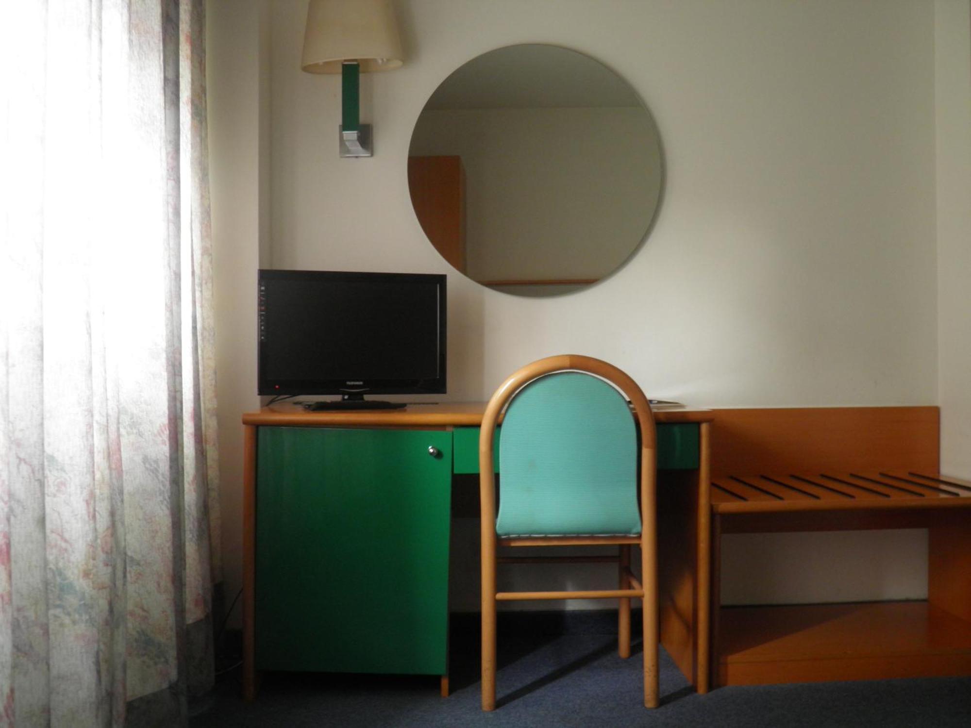 Hotel Ramoverde Borgomanero Εξωτερικό φωτογραφία