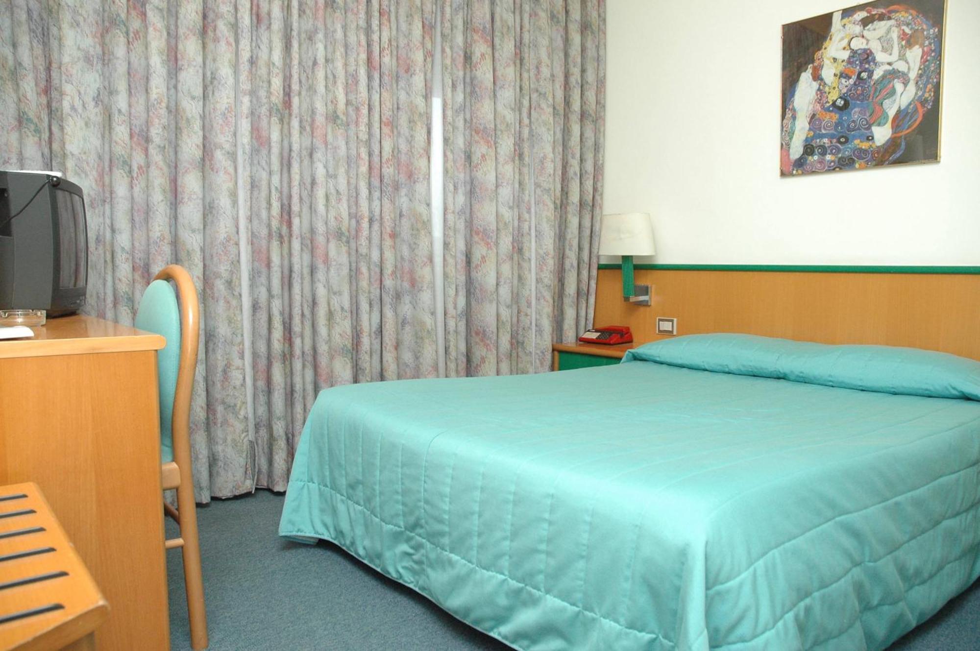 Hotel Ramoverde Borgomanero Εξωτερικό φωτογραφία