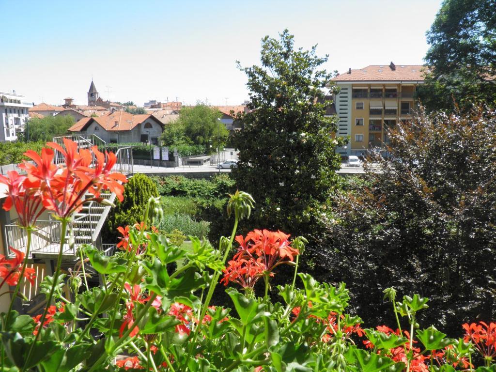 Hotel Ramoverde Borgomanero Εξωτερικό φωτογραφία