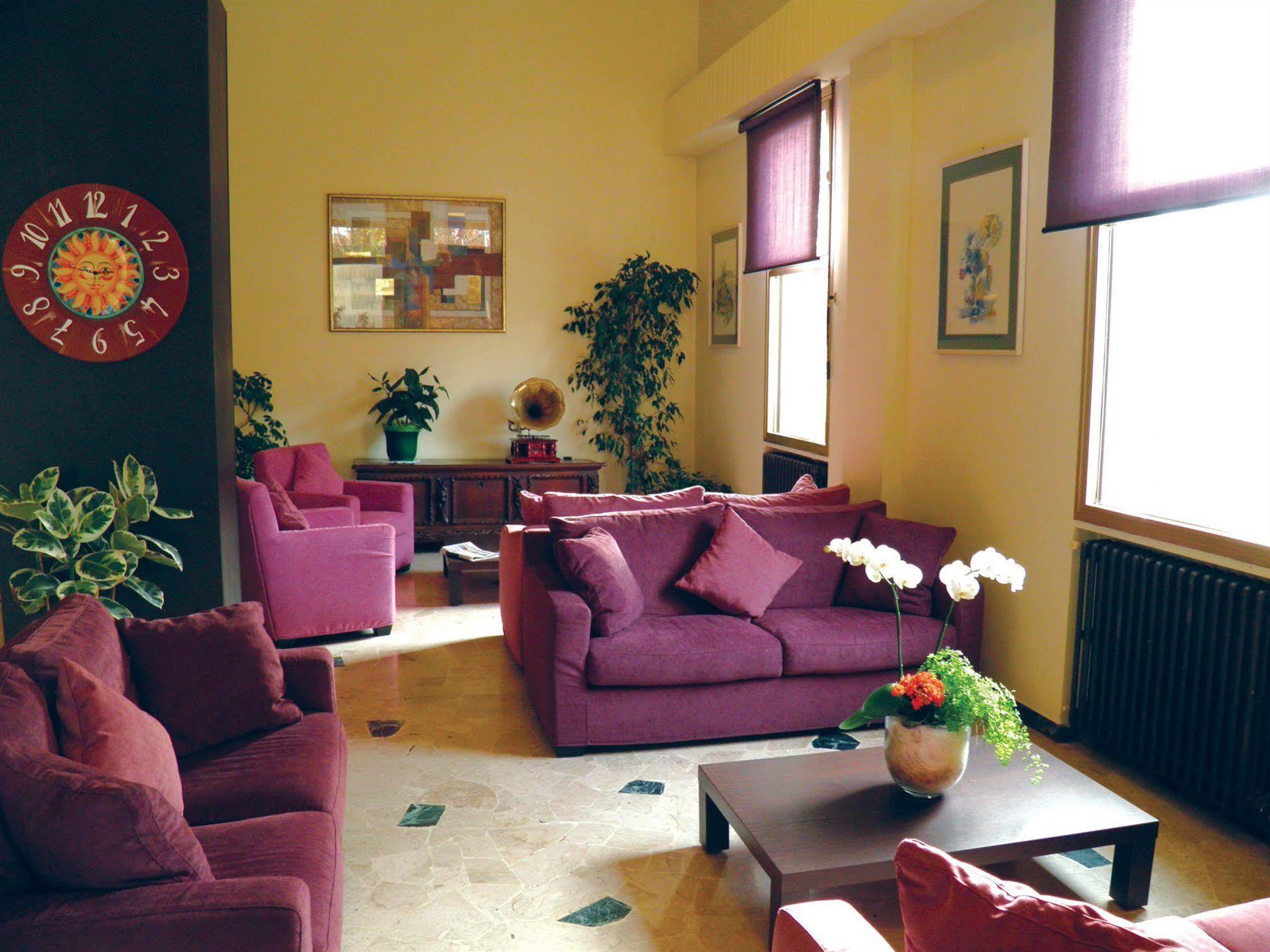 Hotel Ramoverde Borgomanero Εξωτερικό φωτογραφία